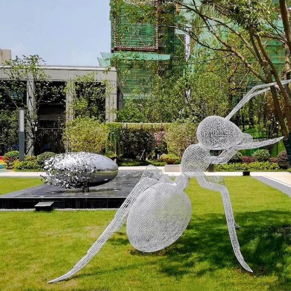 不鏽鋼镂空(kōng)螞蟻雕塑