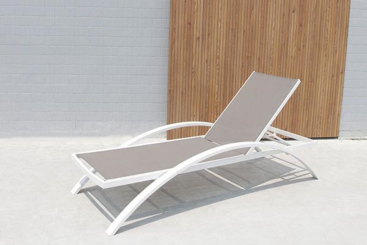 鋁制日光浴躺椅YT-268BC 應用(yòng)效果展示